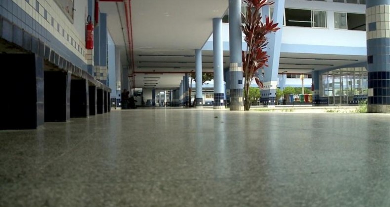 Estado repassa decisão sobre abertura de escolas aos municípios de SC