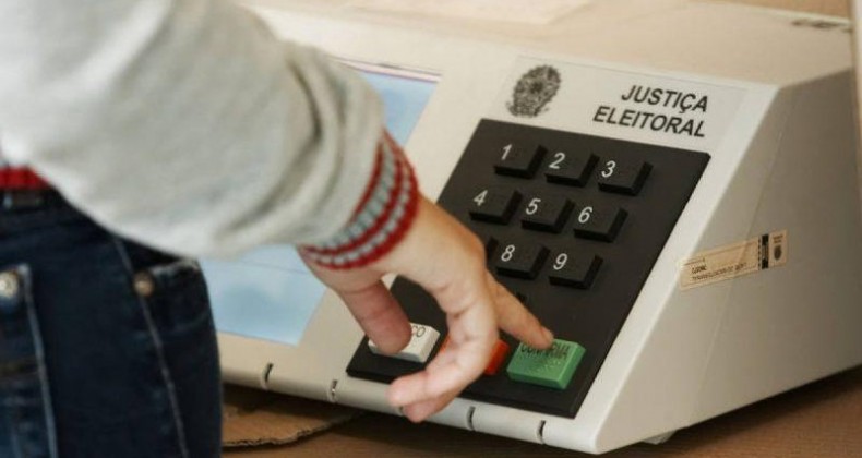 Santa Catarina tem 912 candidatos a prefeito e 19 mil a vereador