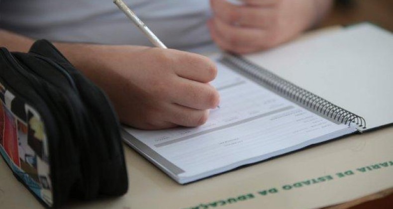 Escolas estaduais de SC preparam volta às aulas presenciais