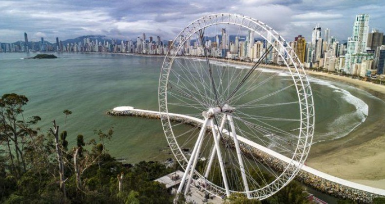Oportunidades de emprego na Roda Gigante de Balneário Camboriú