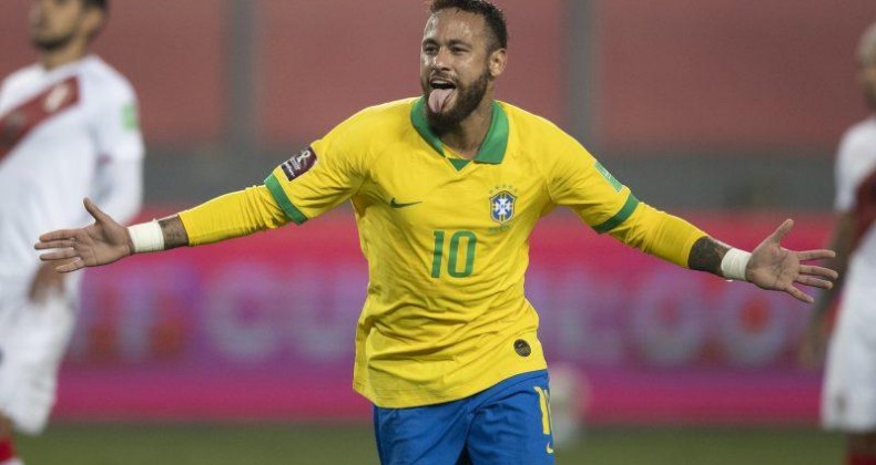 Seleção vence Peru nas Eliminatórias com três gols de Neymar