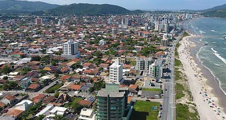 Sexta começa com nuvens em SC, mas sol aparece ao longo do dia