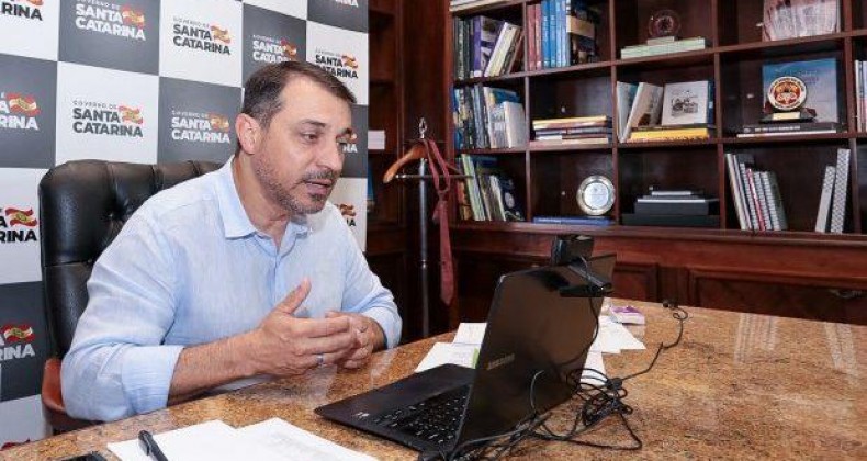 Governador anuncia R$ 44 milhões para reativação de 205 leitos de UTI