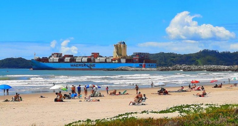 Praia de Navegantes adere ao Programa Bandeira Azul