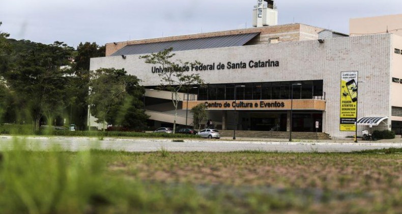 UFSC debate novas formas de ingresso na universidade em 2021