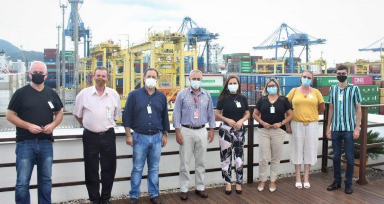 Portonave apresenta projetos e detalhes do terminal aos vereadores