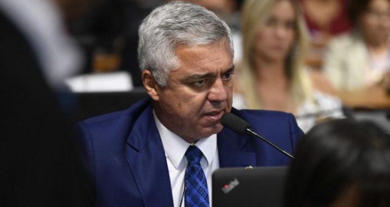 Com covid-19, Major Olimpio é internado em UTI