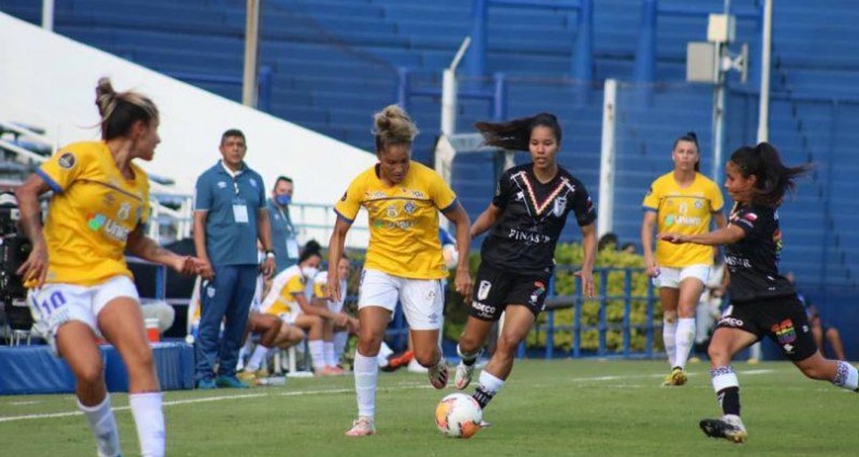 Libertadores feminina: Avaí/Kindermann fica no 0 a 0 com time chileno