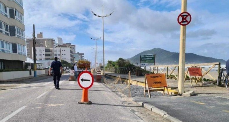Navetran pede atenção aos motoristas na Beira-Mar do bairro Gravatá