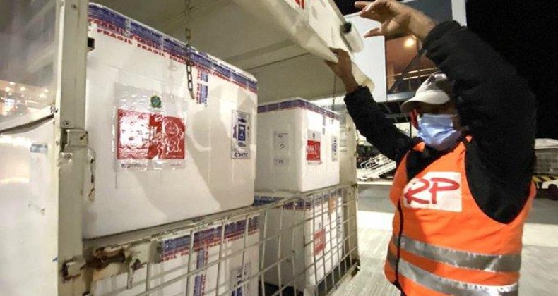 Com mais um lote de vacinas entregue, SC promete ampliar público-alvo