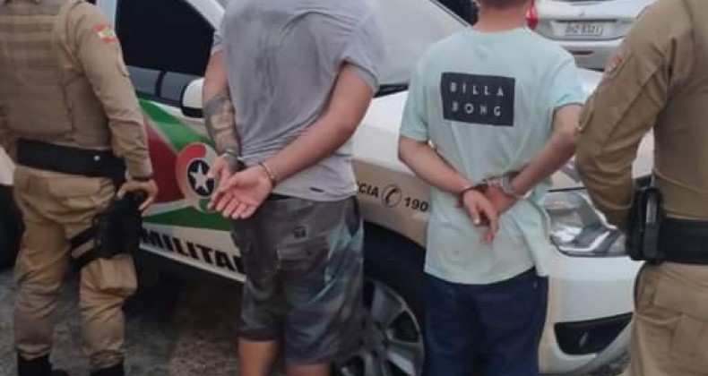 Homens que praticavam furtos a residências na região foram presos