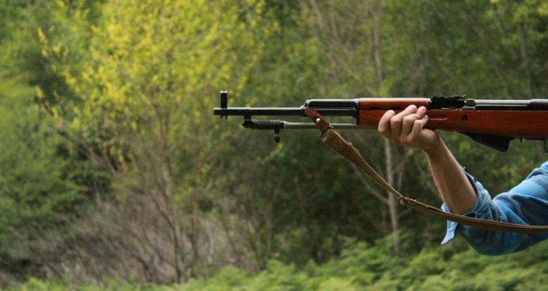 Durante pescaria em Navegantes, homem leva tiro no rosto