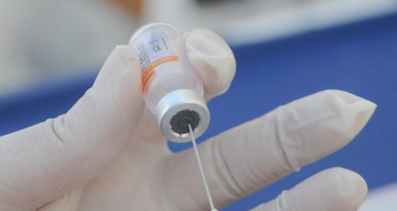 SC distribui mais de 200 mil doses de vacinas contra a Covid-19