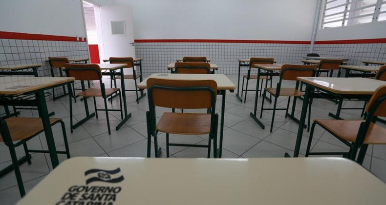 Secretaria de Educação quer retomar aulas 100% presenciais em SC