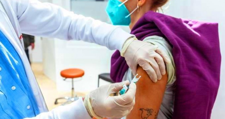 Navegantes abre vacinação para adolescentes de 15 e 16 anos