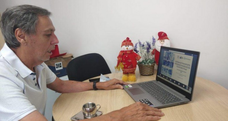 Prefeito Leonel recebe estudos do Sistema de Transporte Integrado da AMFRI